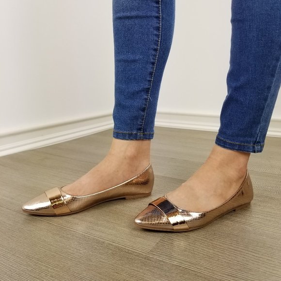 Rode Gold Pointy Toe Slip On Flats - Picture 8 of 8